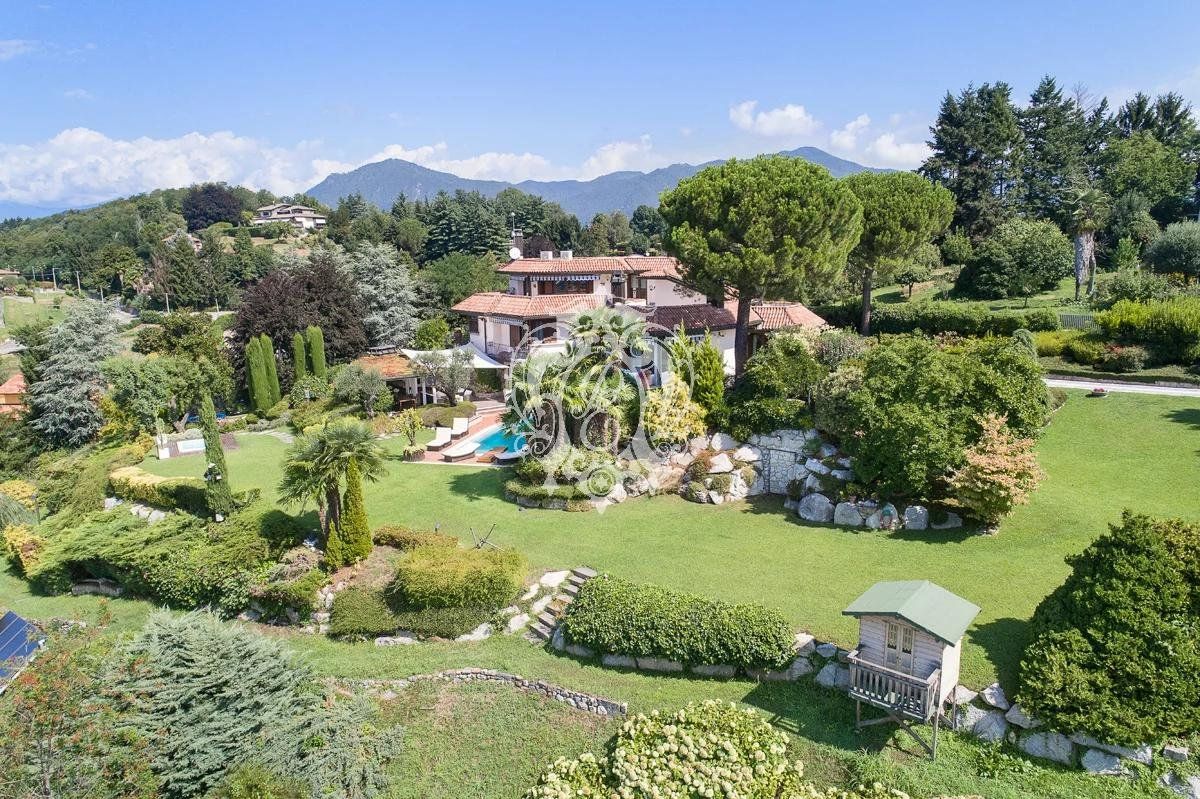 Вилла в Безоццо, Италия, 550 м2 фото 1