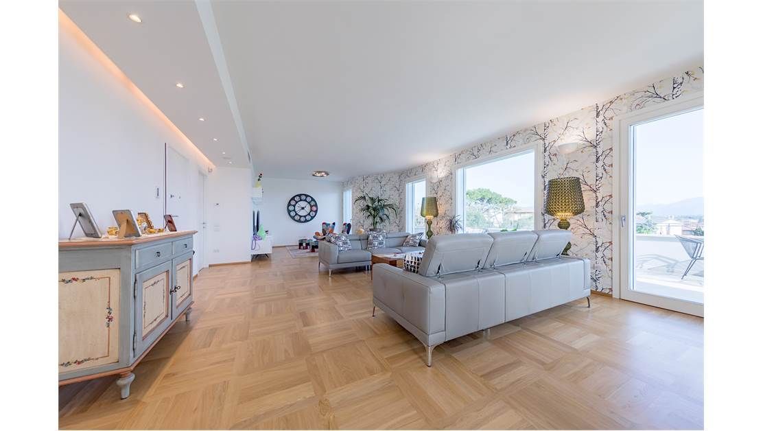 Пентхаус у озера Гарда, Италия, 220 м2 фото 3