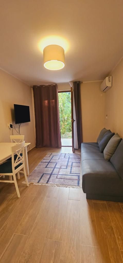 Квартира в Херцег-Нови, Черногория, 53 м2 фото 1