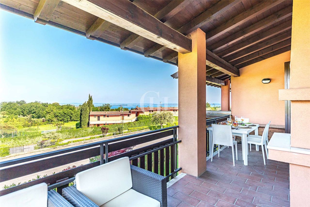 Квартира у озера Гарда, Италия, 60 м2 фото 5