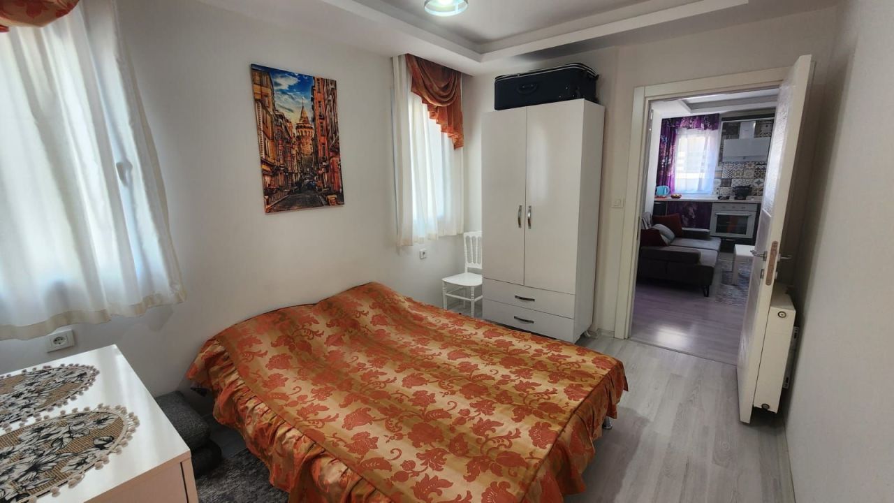 Квартира в Мерсине, Турция, 60 м2 фото 2