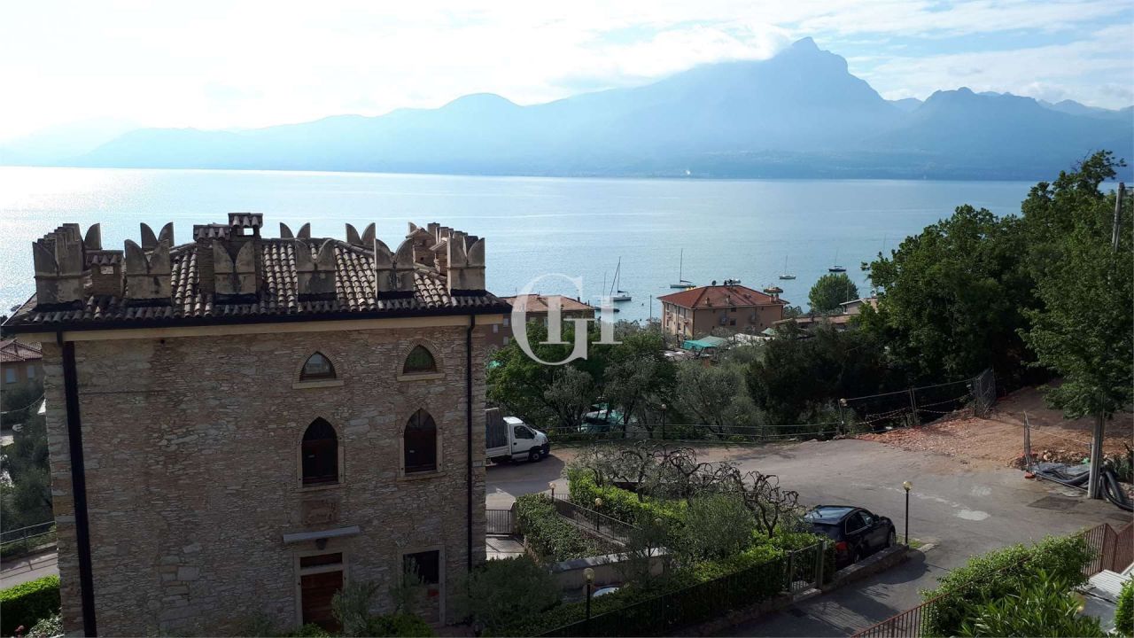 Квартира у озера Гарда, Италия, 85 м2 фото 3