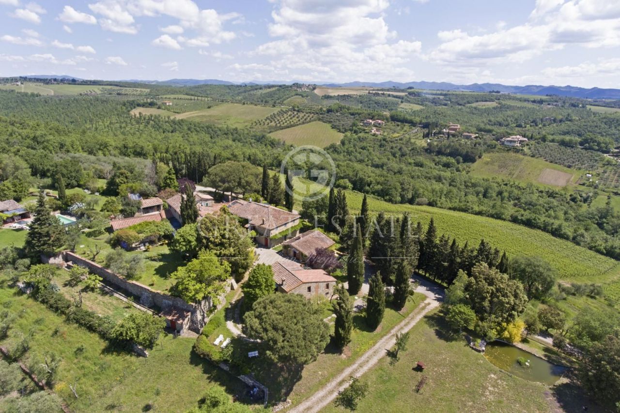 Дом в Кастельнуово, Италия, 1 202.85 м2 фото 1