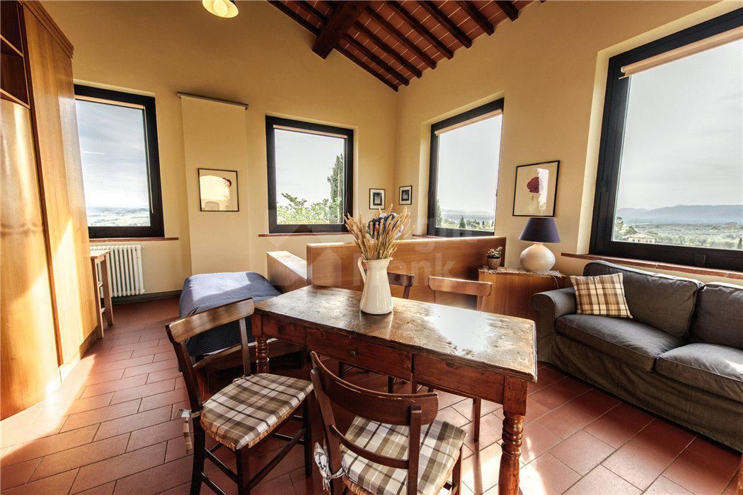Вилла в Винчи, Италия, 630 м2 фото 5