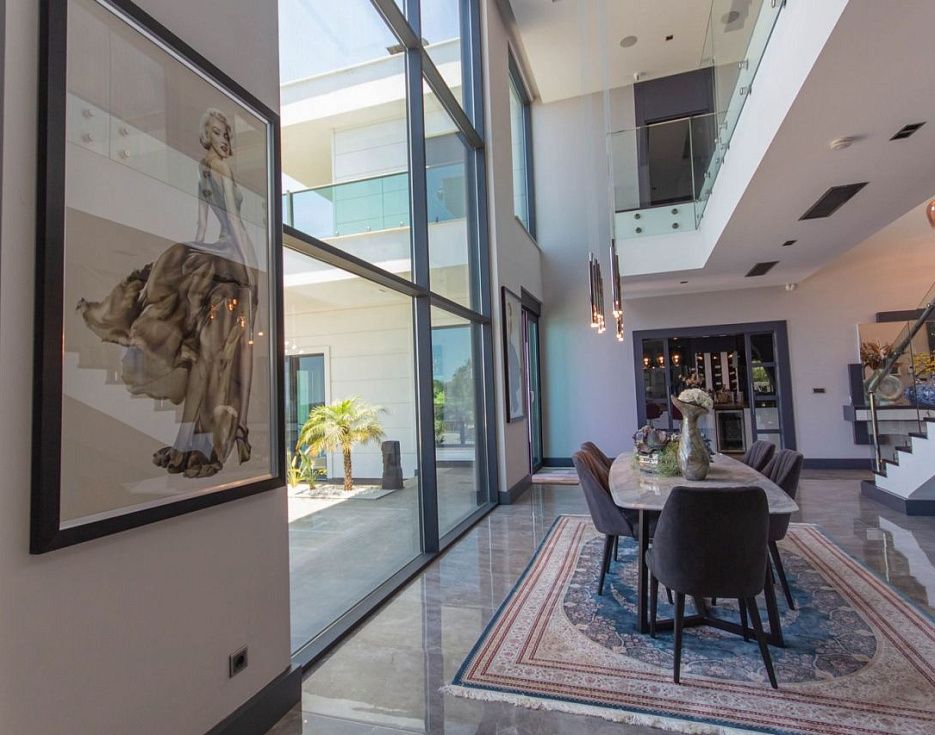 gallery