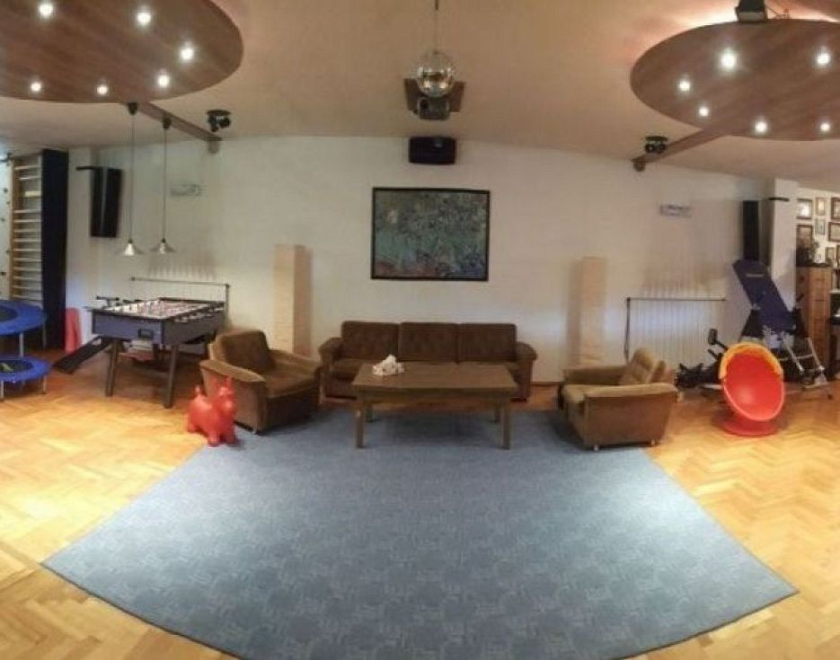 gallery