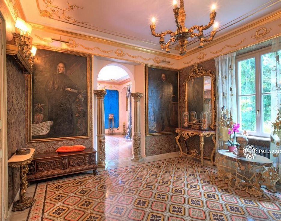 gallery