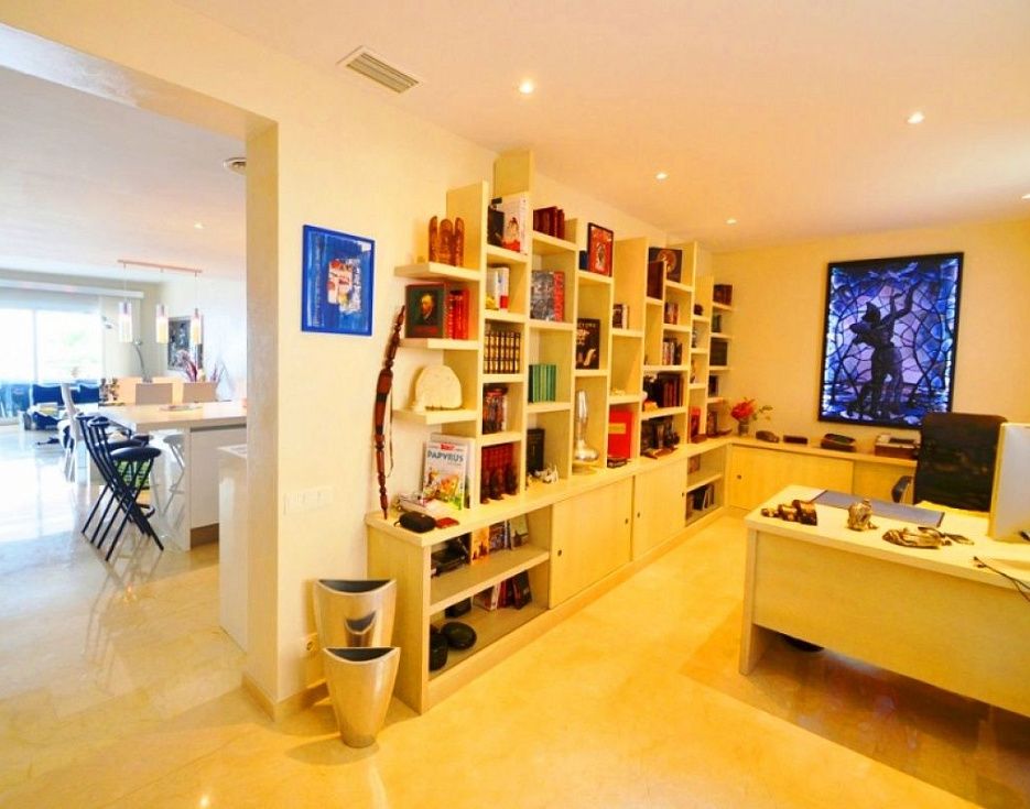 gallery