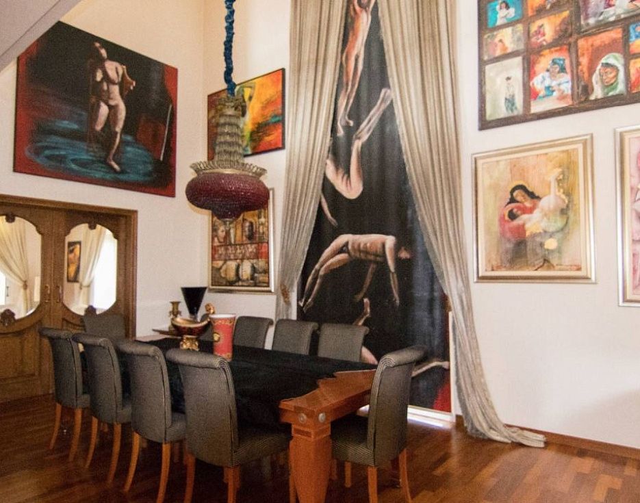 gallery