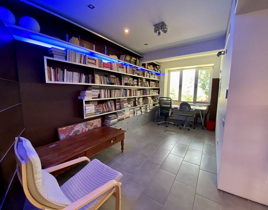 gallery