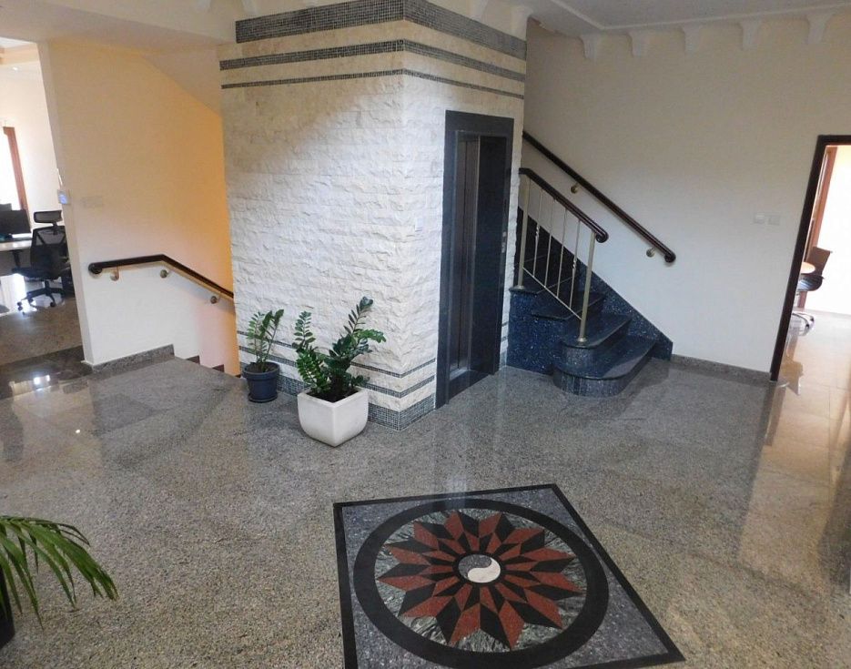 gallery