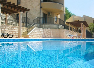 Апартаменты в Херцег-Нови, Черногория, 142 м2