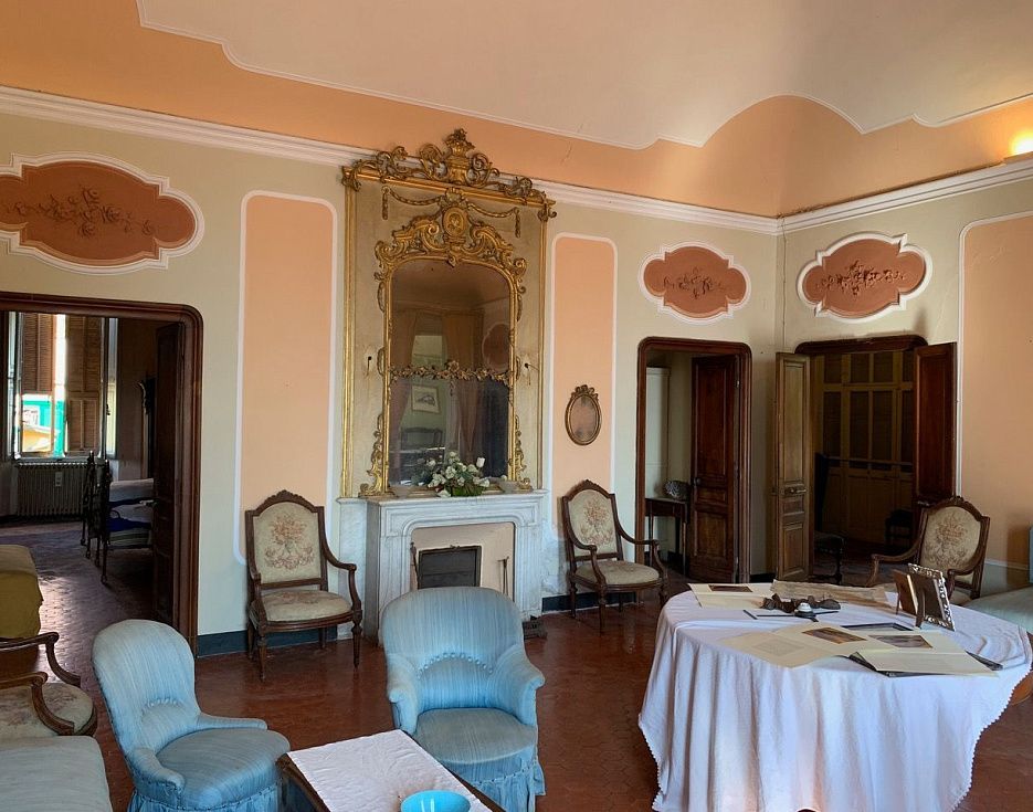 gallery
