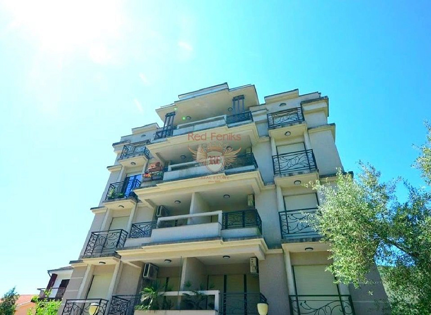 Квартира в Херцег-Нови, Черногория, 115 м2