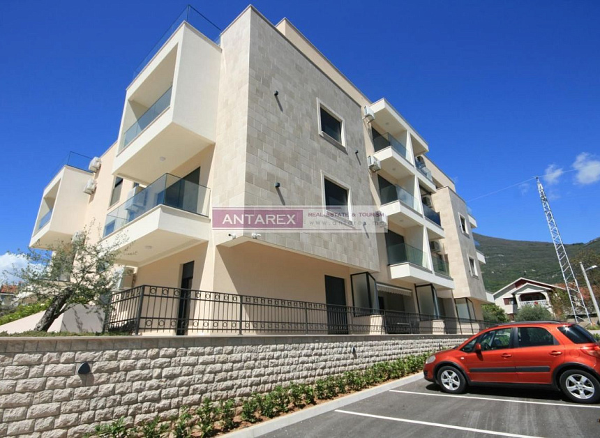 Апартаменты в Тивате, Черногория, 52 м2