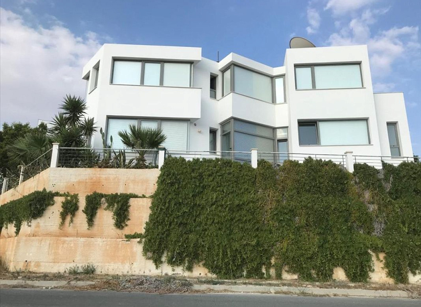 Дом в Ларнаке, Кипр, 280 м2
