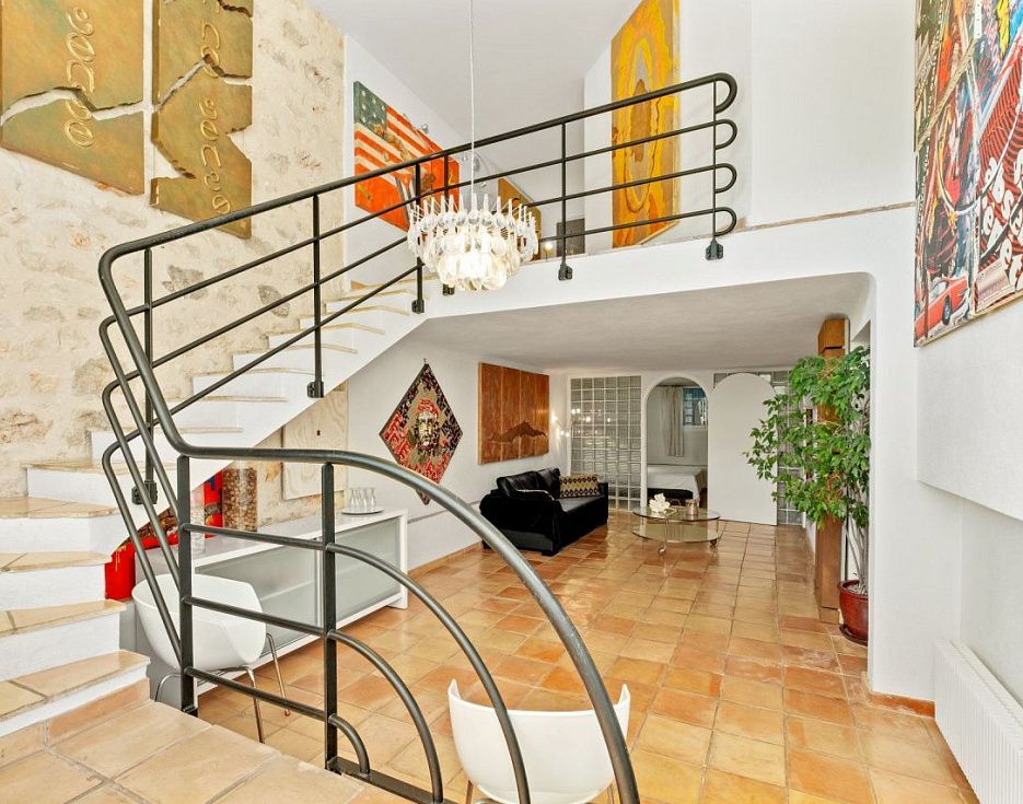 gallery
