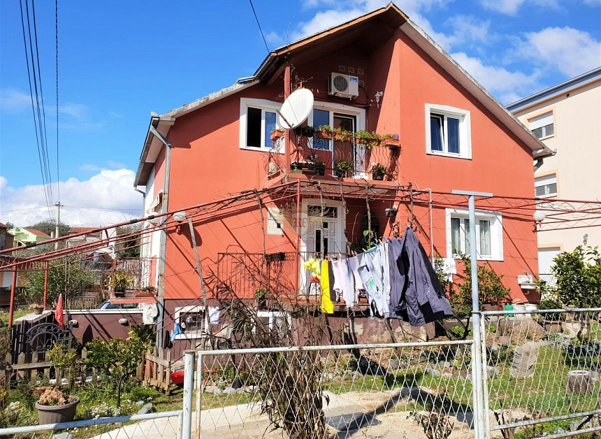 Дом в Тивате, Черногория, 120 м2
