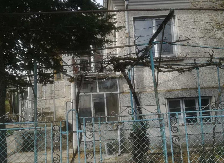 Дом в Карнобате, Болгария, 85 м2