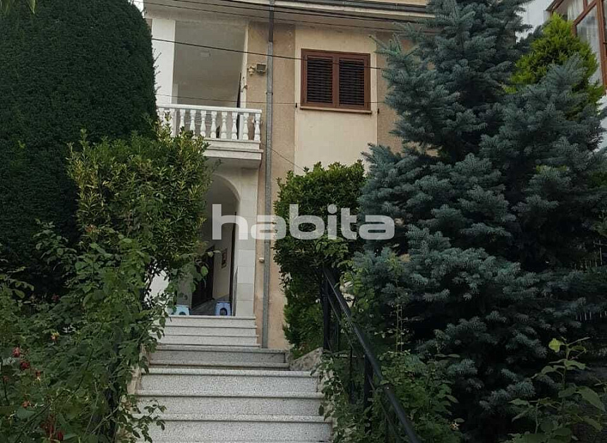 Дом Pogradec, Албания, 330 м2