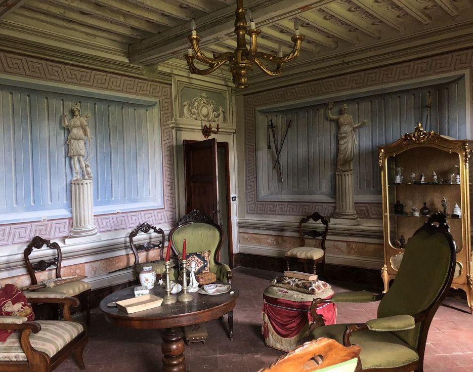 gallery