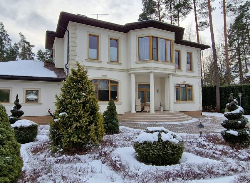Дом в Рижском крае, Латвия, 320 м2