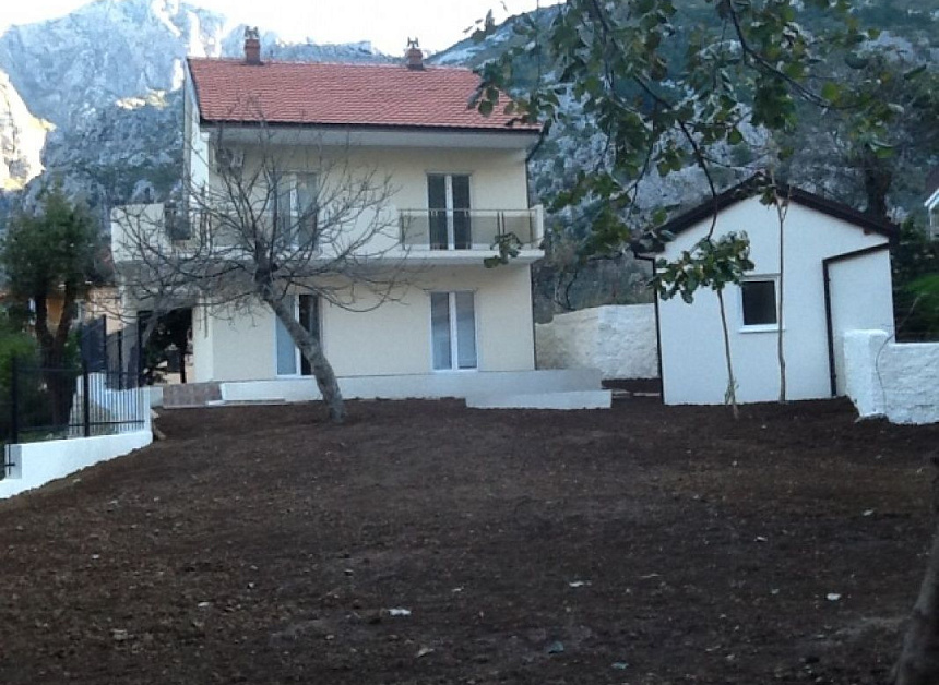 Дом в Которе, Черногория, 190 м2