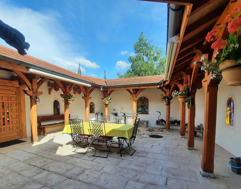 gallery