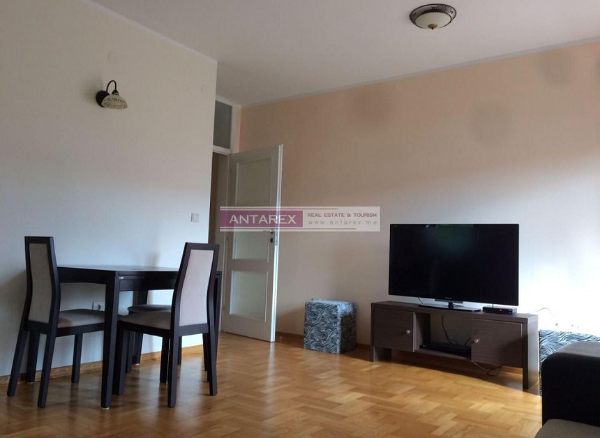 Апартаменты в Херцег-Нови, Черногория, 73 м2
