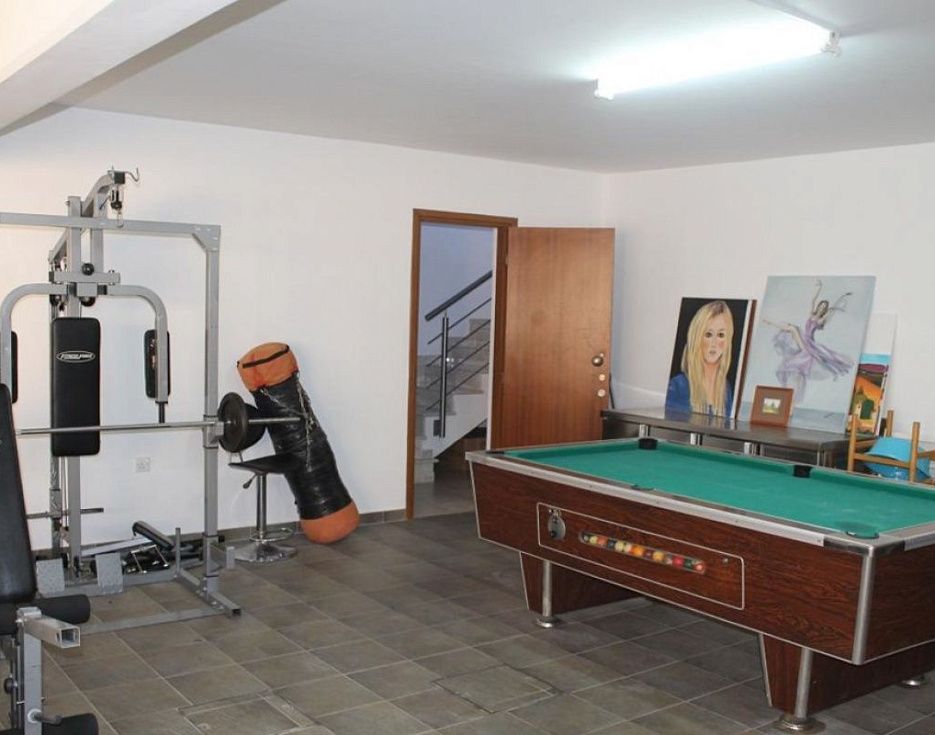 gallery