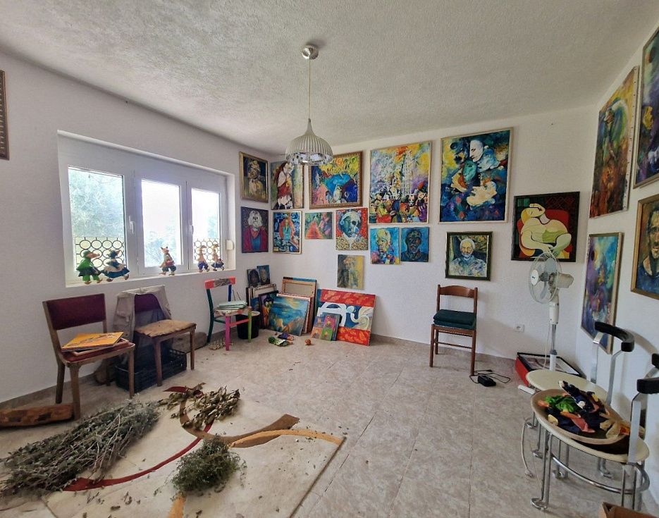gallery