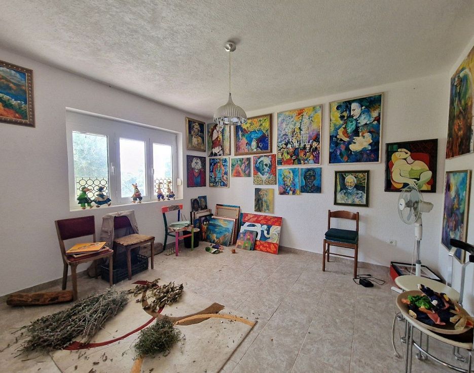 gallery