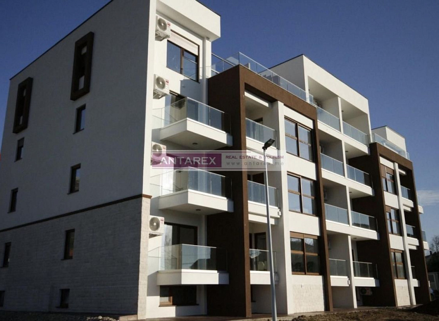 Апартаменты в Тивате, Черногория