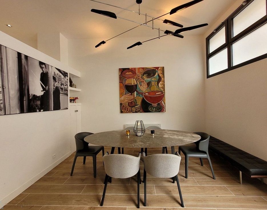 gallery