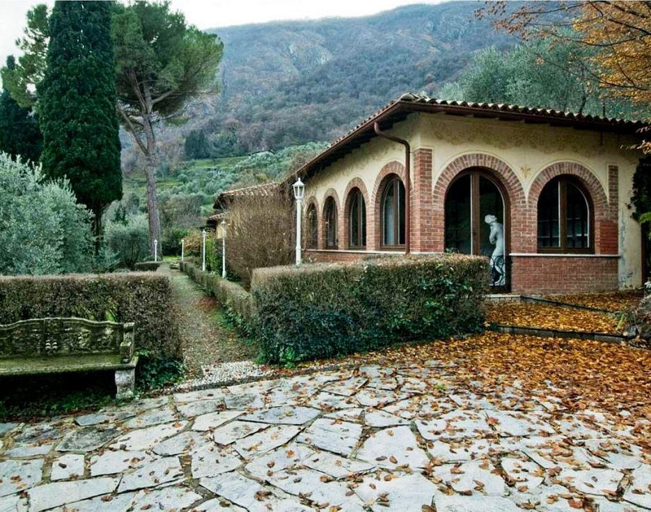gallery