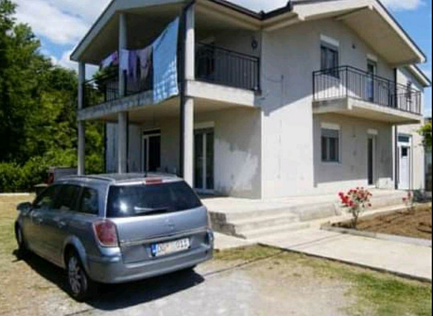 Дом в Подгорице, Черногория, 270 м2