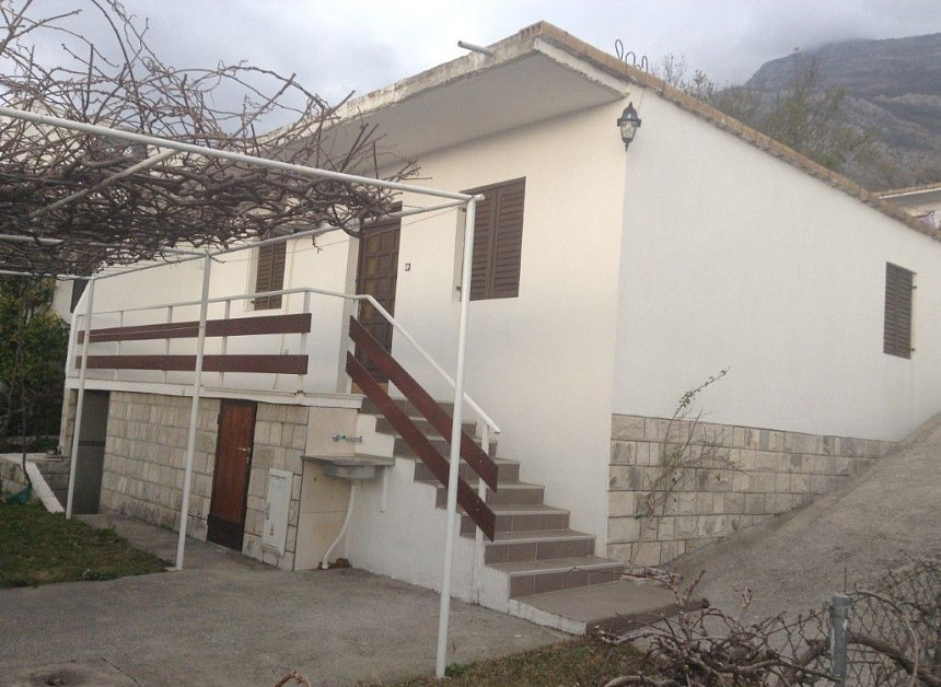 Дом в Сутоморе, Черногория, 74 м2