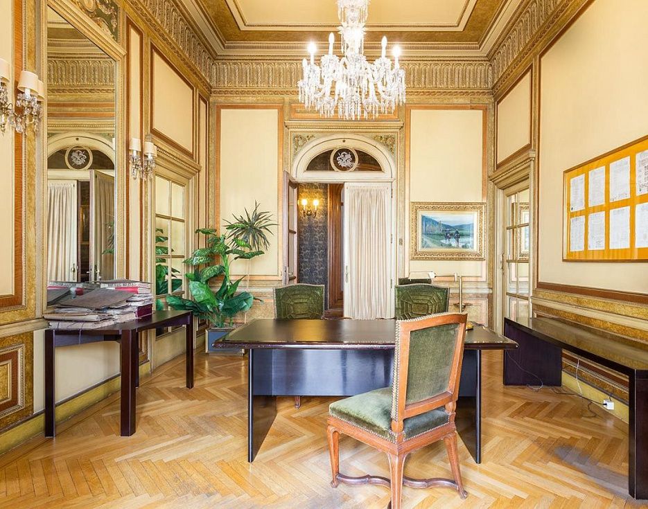 gallery
