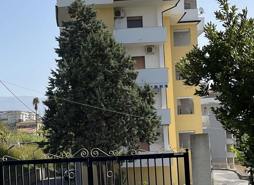 Квартира в Скалее, Италия, 50 м2