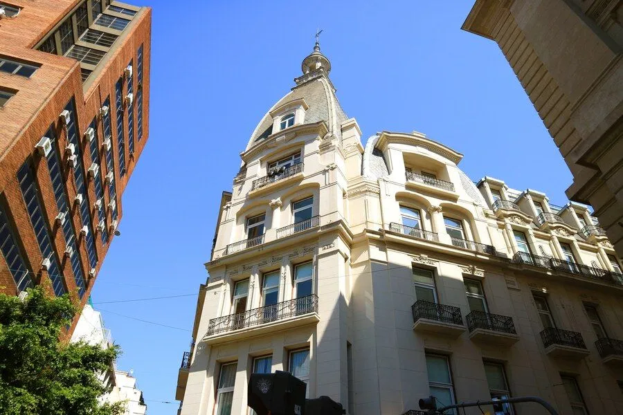 impressive-architectures-plaza-de-mayo-square-buenos-aires-argentina-south-america_76000-5810.jpg