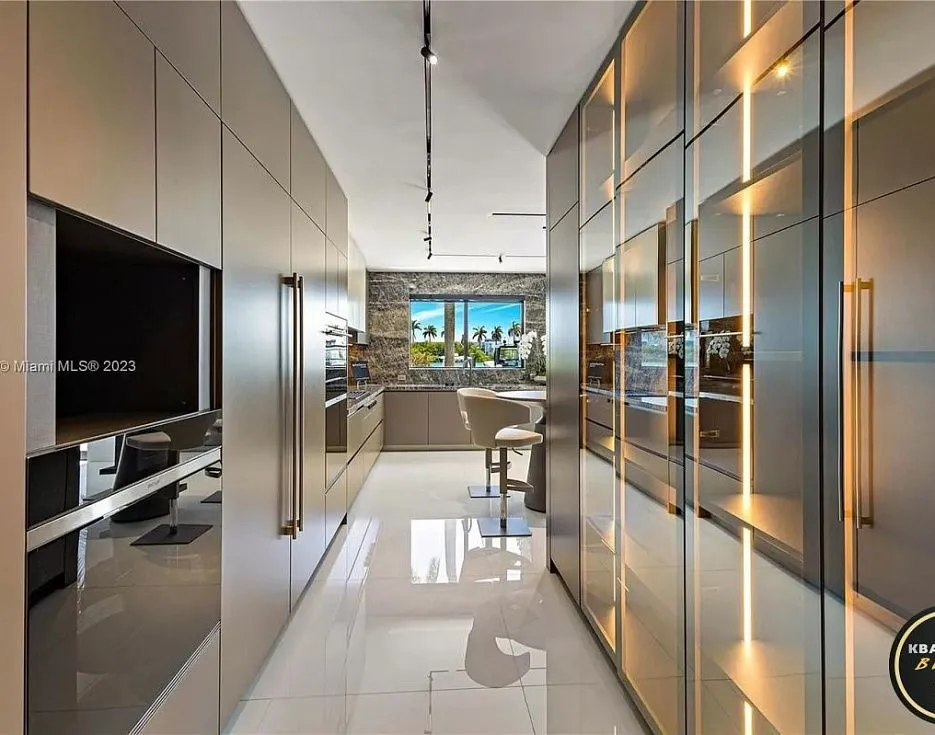 gallery