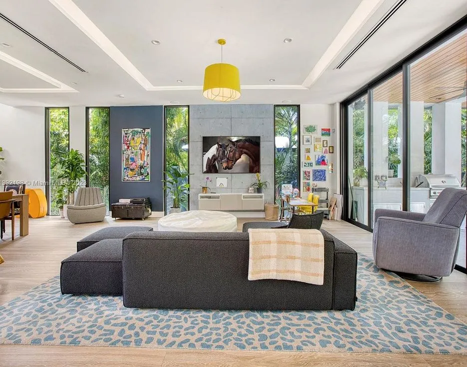 gallery