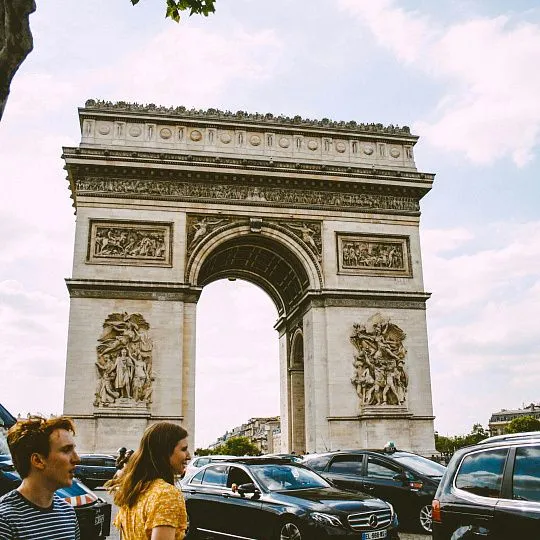 «Паспорт-таланта» во Франции: как получить и в чем его преимущества?