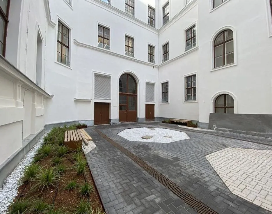 gallery